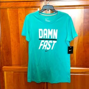 Women’s Slim Fit Nike XL Shirt NWT